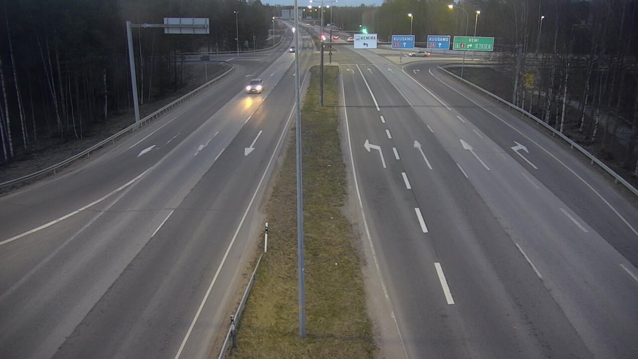 Weather Camera Image Väg 4 Uleåborg, Laanila, Oulu, Pohjois-Pohjanmaa