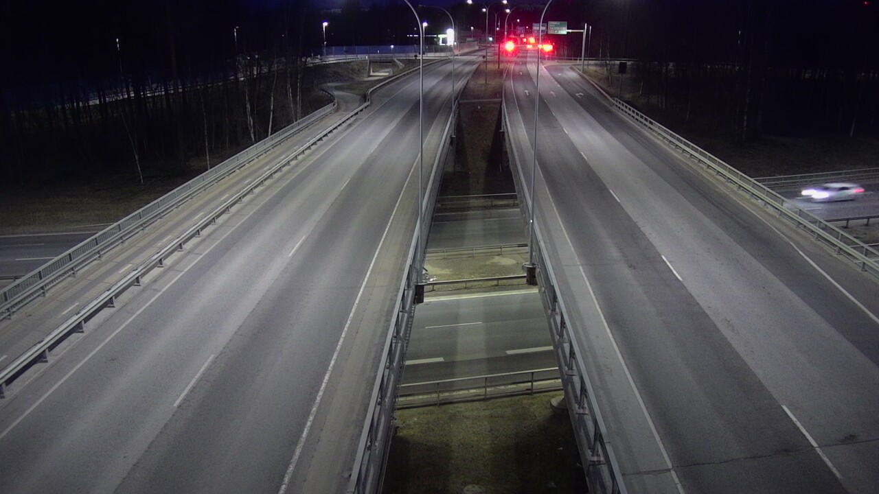 Weather Camera Image Väg 4 Uleåborg, Laanila, Oulu, Pohjois-Pohjanmaa