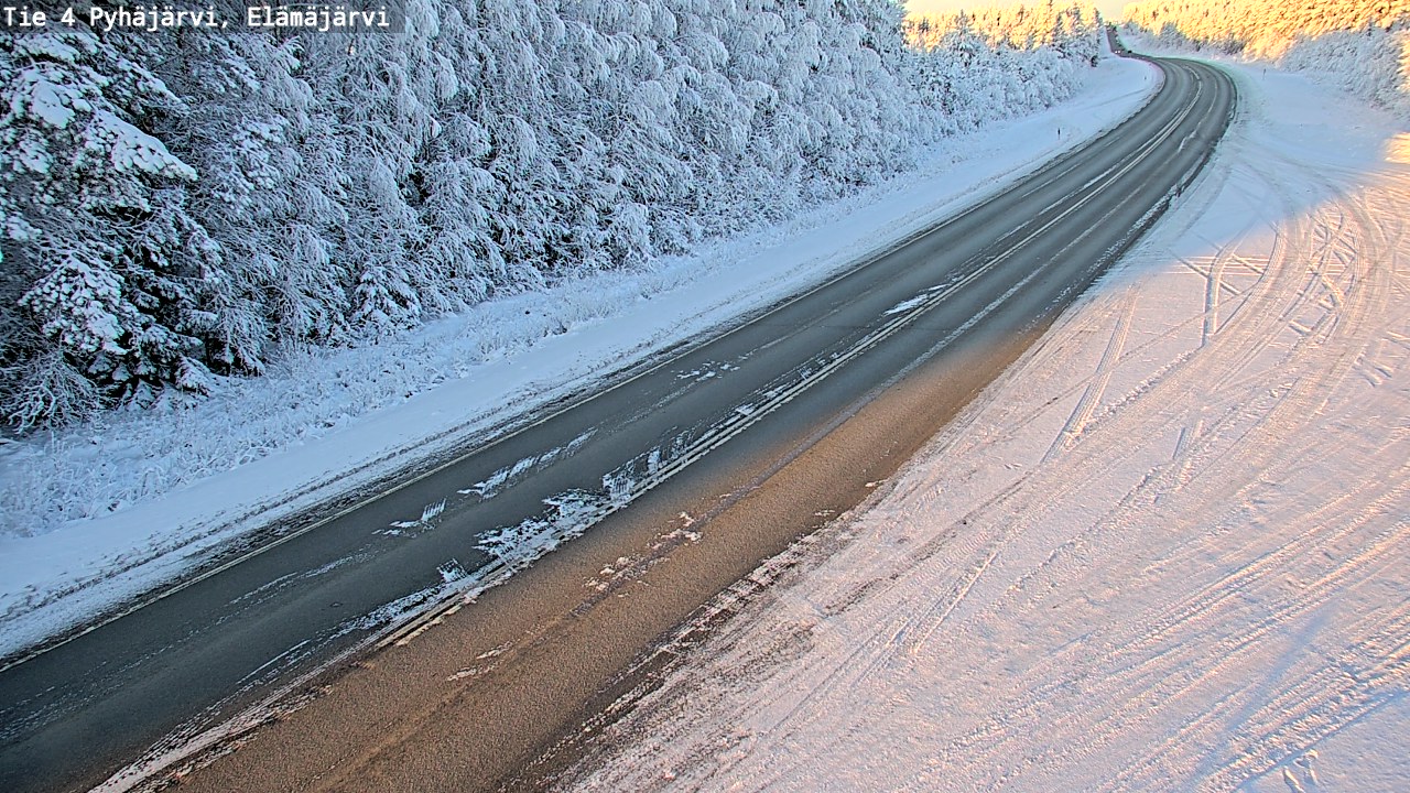 Weather Camera Image Road 4 Pyhäjärvi, Elämäjärvi, Pyhäjärvi, Pohjois-Pohjanmaa