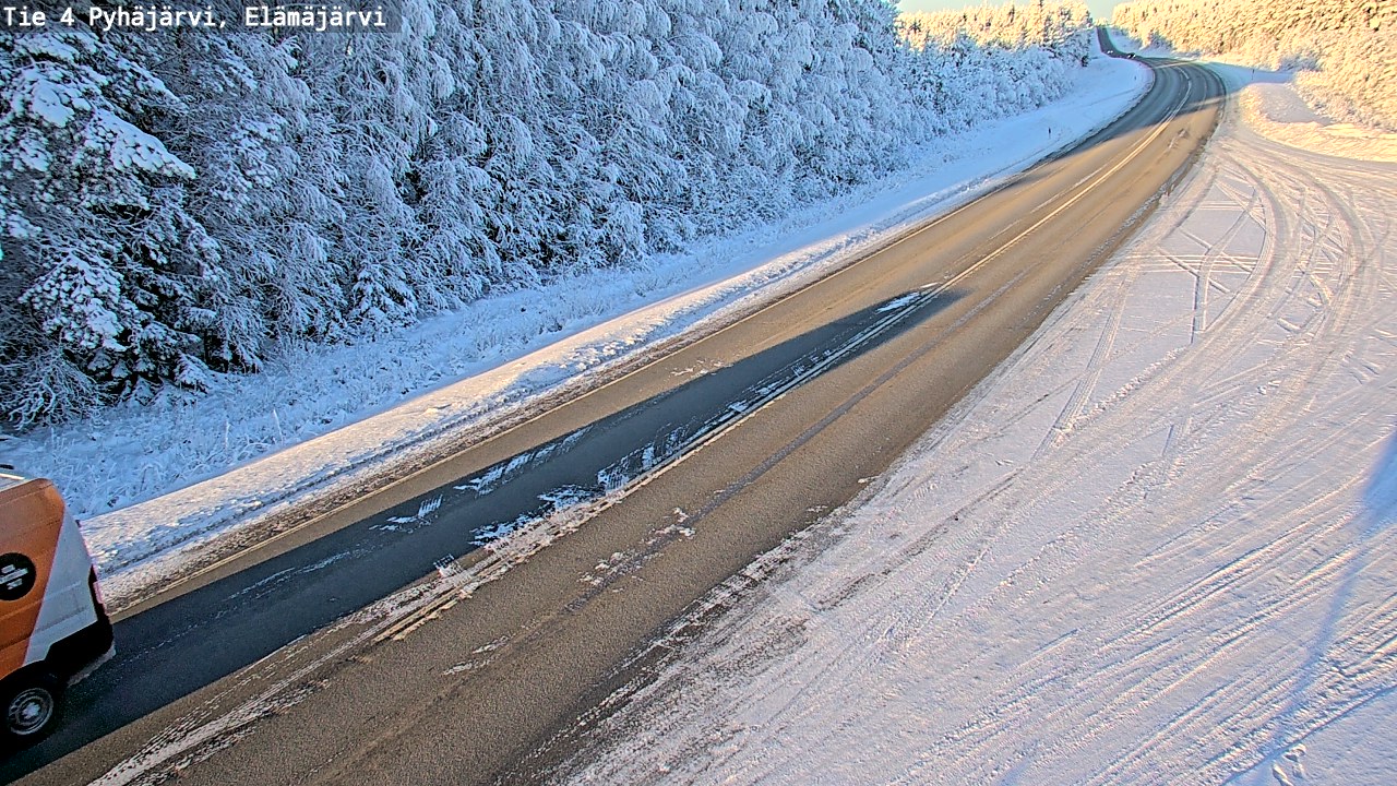 Weather Camera Image Road 4 Pyhäjärvi, Elämäjärvi, Pyhäjärvi, Pohjois-Pohjanmaa