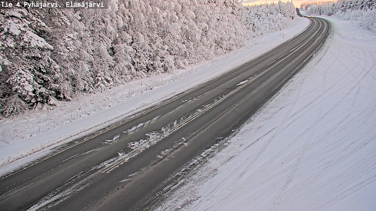 Weather Camera Image Road 4 Pyhäjärvi, Elämäjärvi, Pyhäjärvi, Pohjois-Pohjanmaa