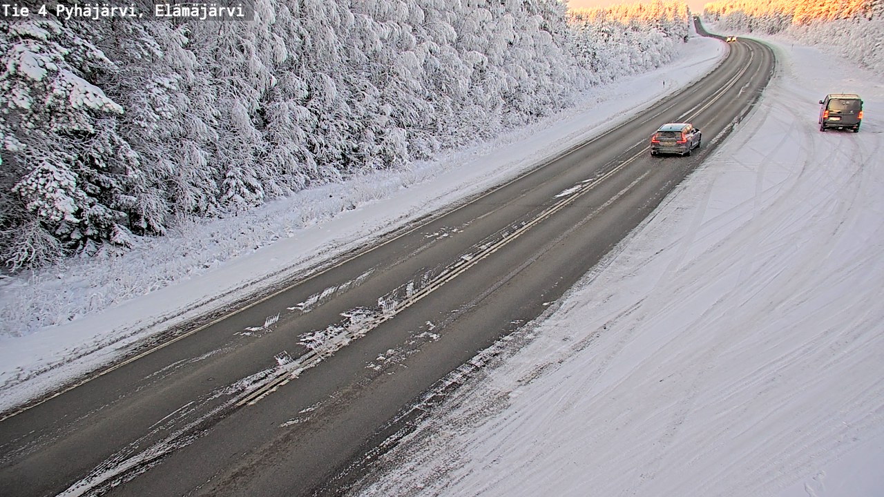 Weather Camera Image Road 4 Pyhäjärvi, Elämäjärvi, Pyhäjärvi, Pohjois-Pohjanmaa