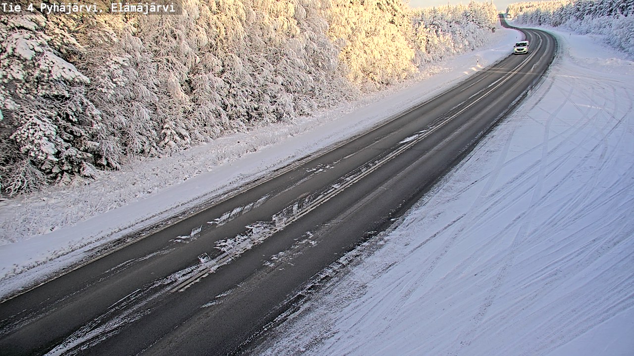 Weather Camera Image Road 4 Pyhäjärvi, Elämäjärvi, Pyhäjärvi, Pohjois-Pohjanmaa