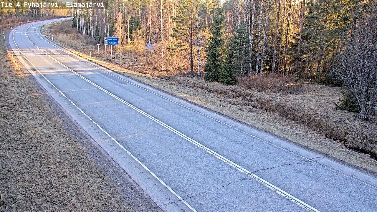Weather Camera Image Road 4 Pyhäjärvi, Elämäjärvi, Pyhäjärvi, Pohjois-Pohjanmaa