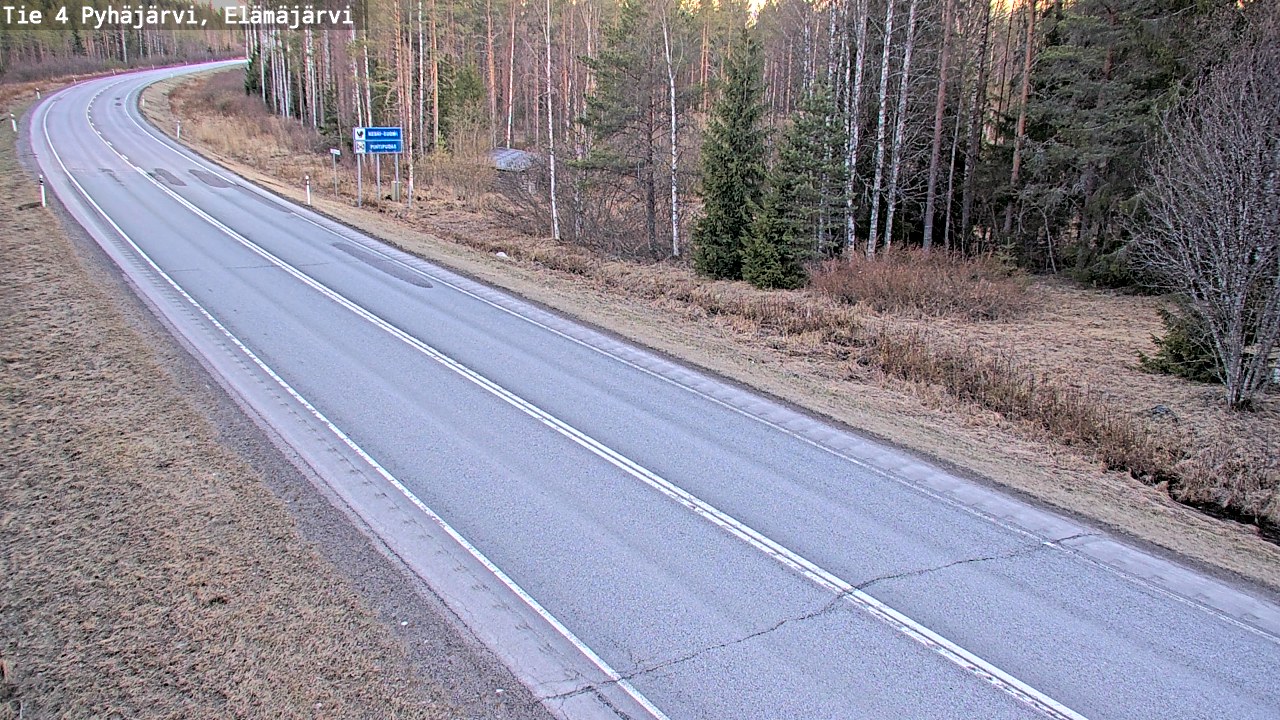 Weather Camera Image Road 4 Pyhäjärvi, Elämäjärvi, Pyhäjärvi, Pohjois-Pohjanmaa