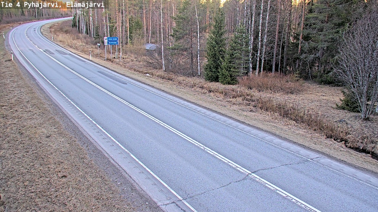 Weather Camera Image Road 4 Pyhäjärvi, Elämäjärvi, Pyhäjärvi, Pohjois-Pohjanmaa