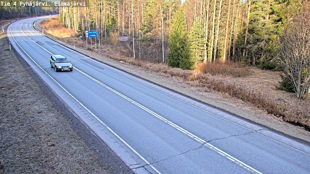 Weather Camera Image Road 4 Pyhäjärvi, Elämäjärvi, Pyhäjärvi, Pohjois-Pohjanmaa