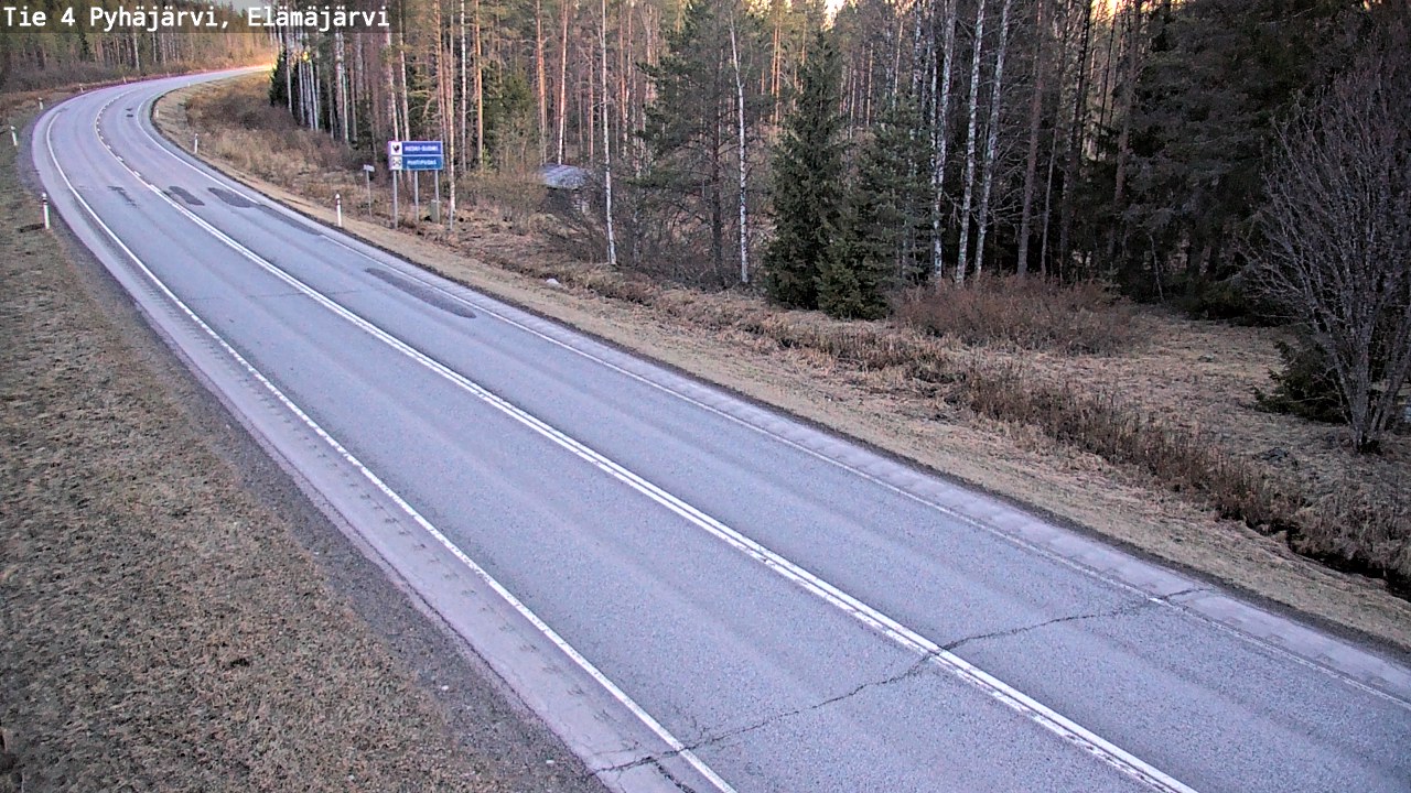 Weather Camera Image Road 4 Pyhäjärvi, Elämäjärvi, Pyhäjärvi, Pohjois-Pohjanmaa