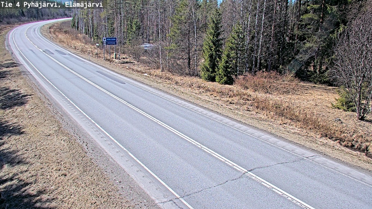 Weather Camera Image Road 4 Pyhäjärvi, Elämäjärvi, Pyhäjärvi, Pohjois-Pohjanmaa