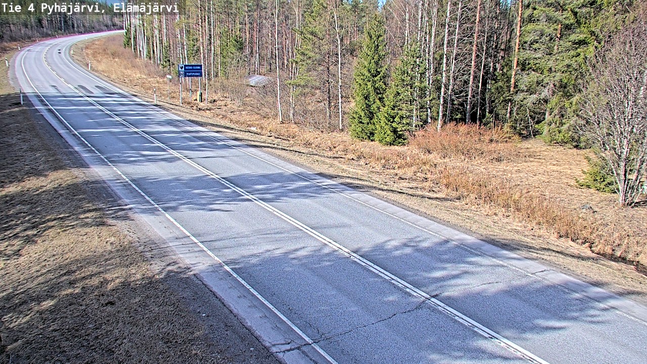Weather Camera Image Road 4 Pyhäjärvi, Elämäjärvi, Pyhäjärvi, Pohjois-Pohjanmaa