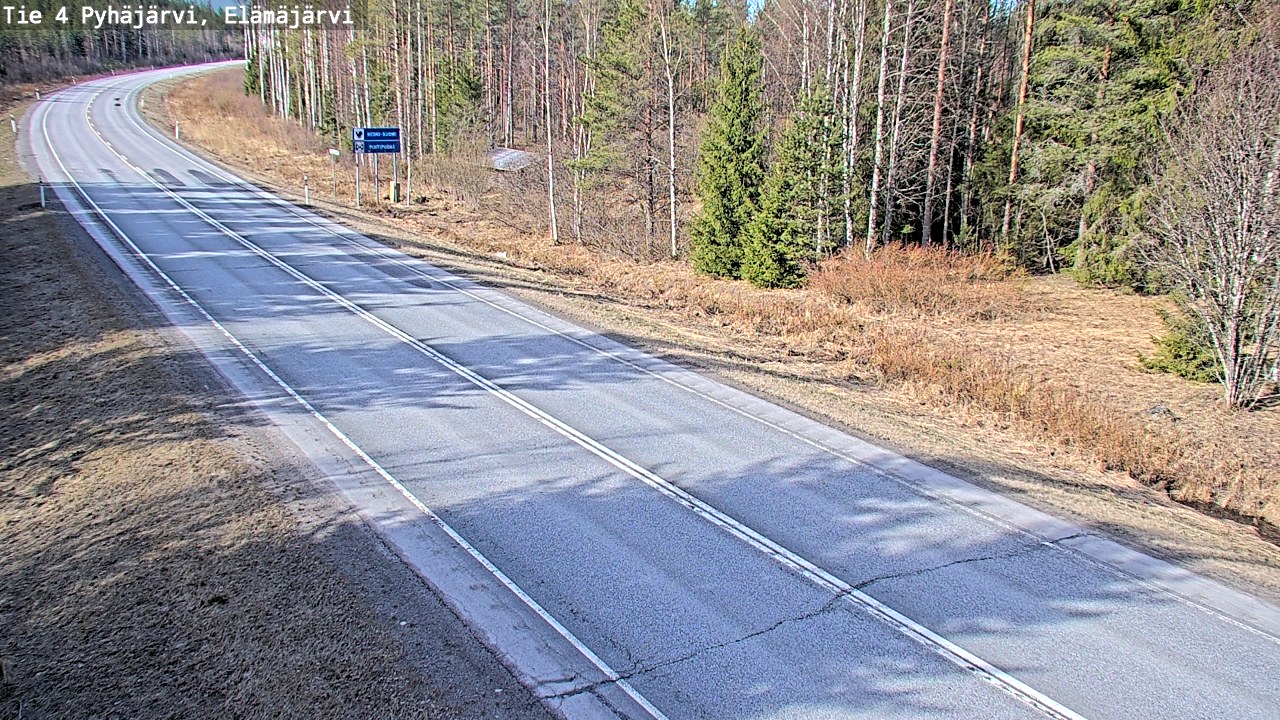 Weather Camera Image Road 4 Pyhäjärvi, Elämäjärvi, Pyhäjärvi, Pohjois-Pohjanmaa