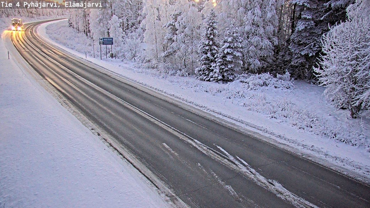 Weather Camera Image Road 4 Pyhäjärvi, Elämäjärvi, Pyhäjärvi, Pohjois-Pohjanmaa
