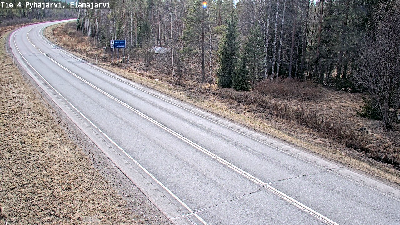 Weather Camera Image Road 4 Pyhäjärvi, Elämäjärvi, Pyhäjärvi, Pohjois-Pohjanmaa