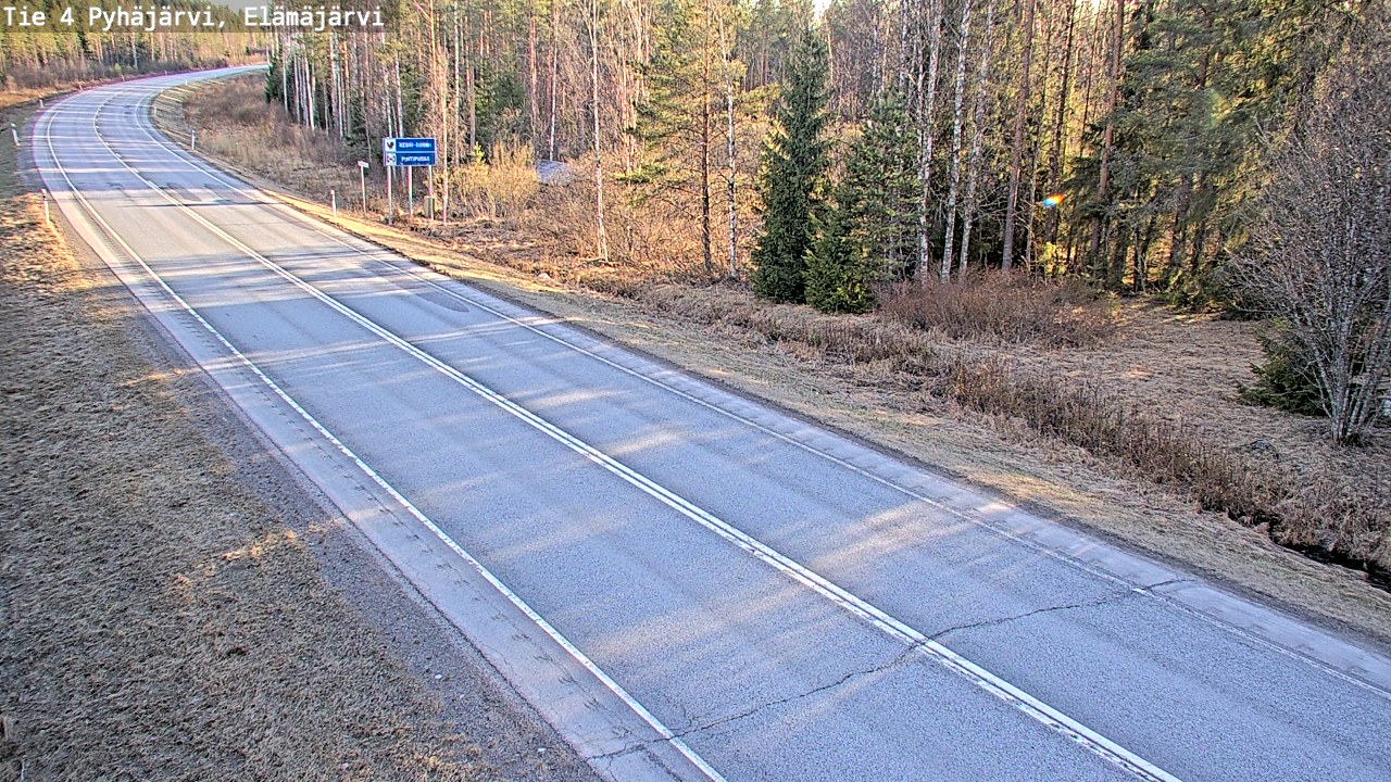 Weather Camera Image Road 4 Pyhäjärvi, Elämäjärvi, Pyhäjärvi, Pohjois-Pohjanmaa