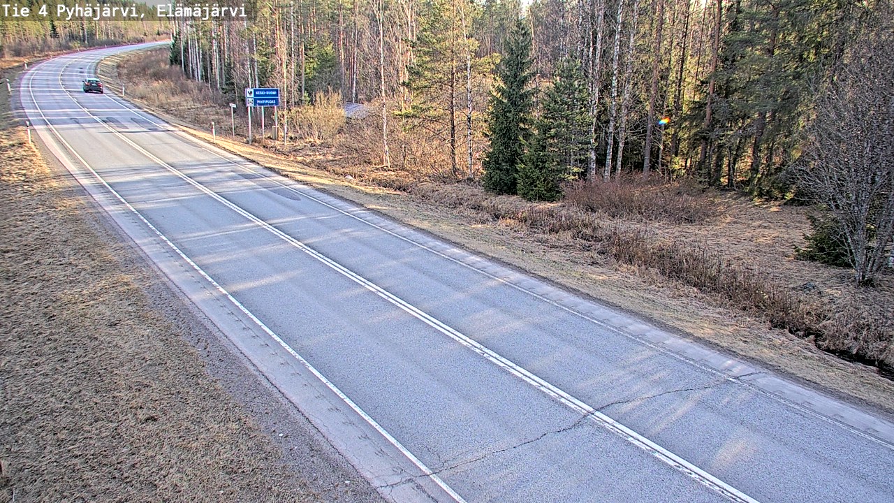 Weather Camera Image Road 4 Pyhäjärvi, Elämäjärvi, Pyhäjärvi, Pohjois-Pohjanmaa
