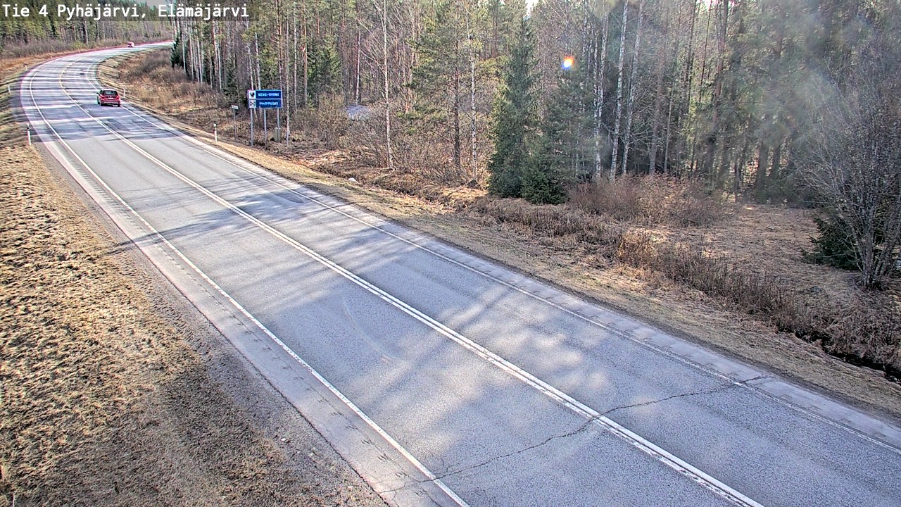 Weather Camera Image Road 4 Pyhäjärvi, Elämäjärvi, Pyhäjärvi, Pohjois-Pohjanmaa