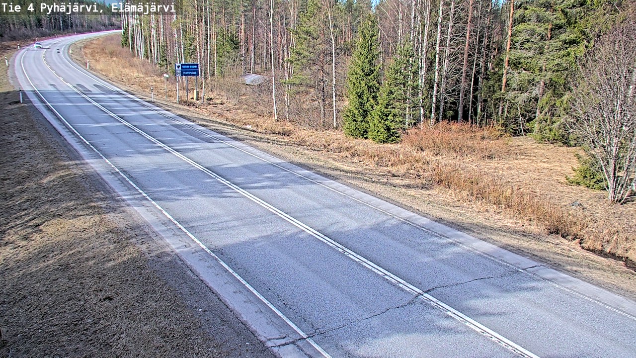Weather Camera Image Road 4 Pyhäjärvi, Elämäjärvi, Pyhäjärvi, Pohjois-Pohjanmaa