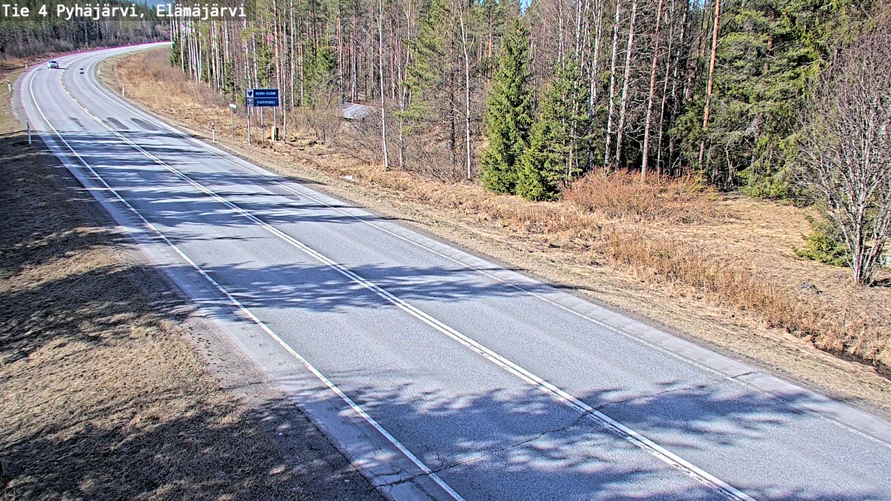 Weather Camera Image Road 4 Pyhäjärvi, Elämäjärvi, Pyhäjärvi, Pohjois-Pohjanmaa