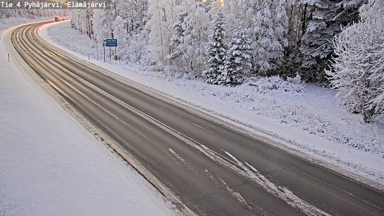Weather Camera Image Road 4 Pyhäjärvi, Elämäjärvi, Pyhäjärvi, Pohjois-Pohjanmaa