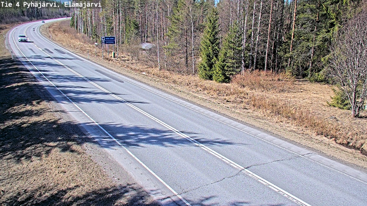 Weather Camera Image Road 4 Pyhäjärvi, Elämäjärvi, Pyhäjärvi, Pohjois-Pohjanmaa