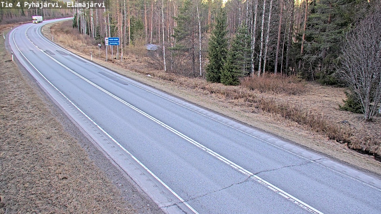 Weather Camera Image Road 4 Pyhäjärvi, Elämäjärvi, Pyhäjärvi, Pohjois-Pohjanmaa