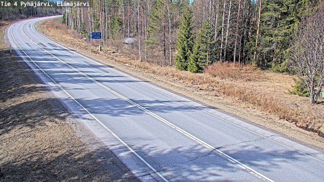 Weather Camera Image Road 4 Pyhäjärvi, Elämäjärvi, Pyhäjärvi, Pohjois-Pohjanmaa