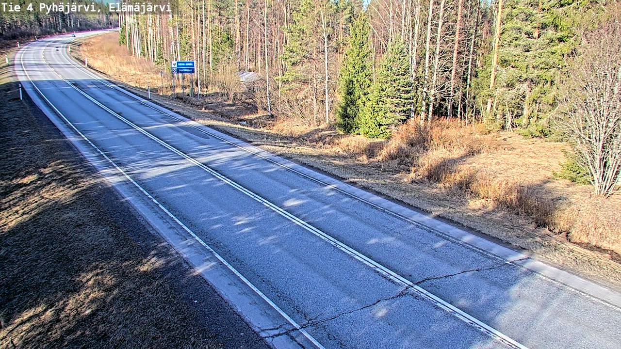 Weather Camera Image Road 4 Pyhäjärvi, Elämäjärvi, Pyhäjärvi, Pohjois-Pohjanmaa