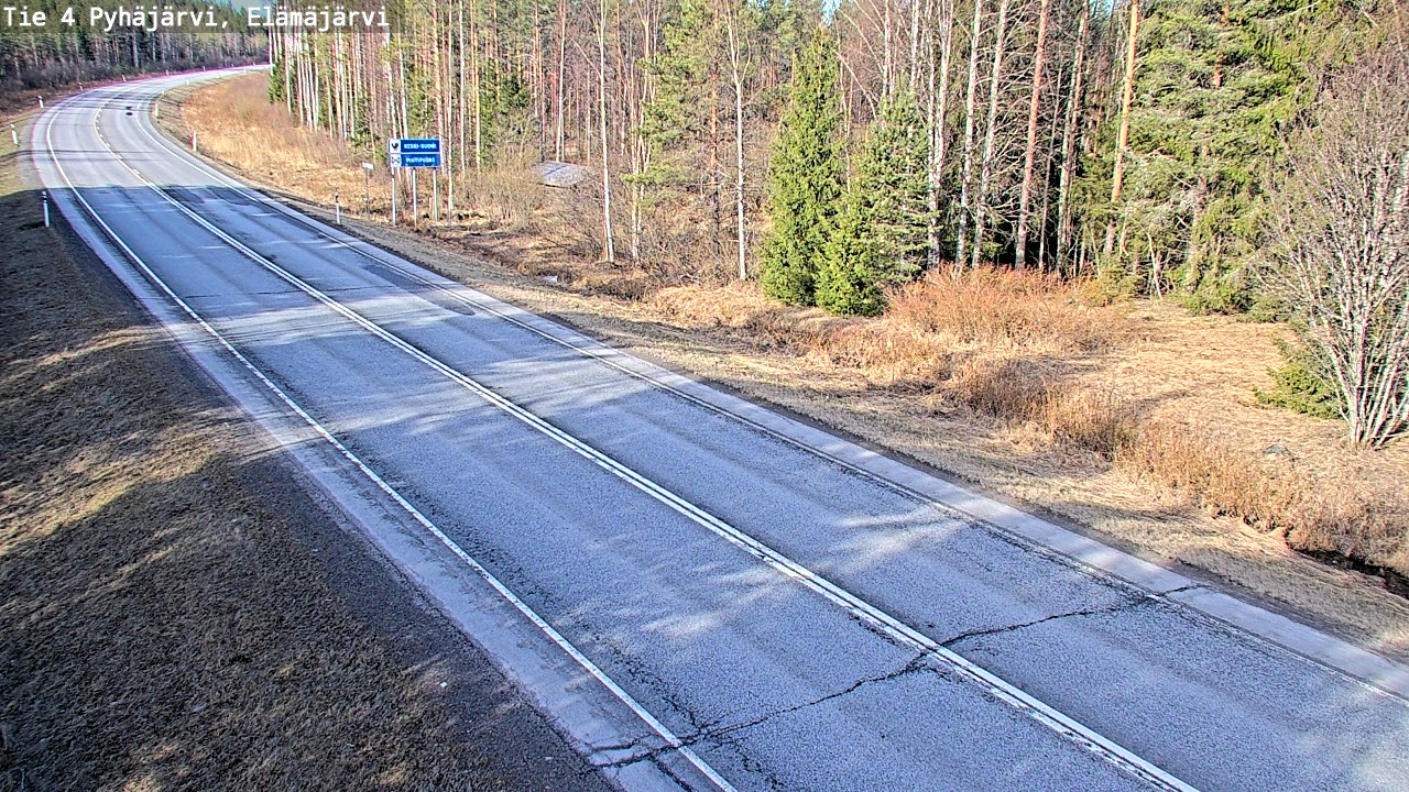 Weather Camera Image Road 4 Pyhäjärvi, Elämäjärvi, Pyhäjärvi, Pohjois-Pohjanmaa