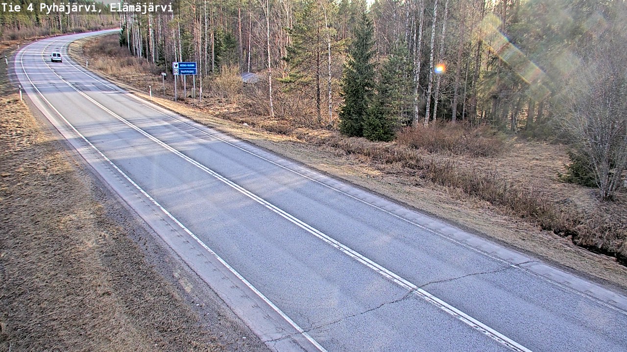 Weather Camera Image Road 4 Pyhäjärvi, Elämäjärvi, Pyhäjärvi, Pohjois-Pohjanmaa