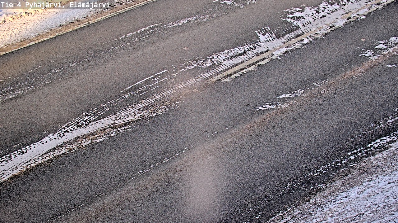 Weather Camera Image Road 4 Pyhäjärvi, Elämäjärvi, Pyhäjärvi, Pohjois-Pohjanmaa