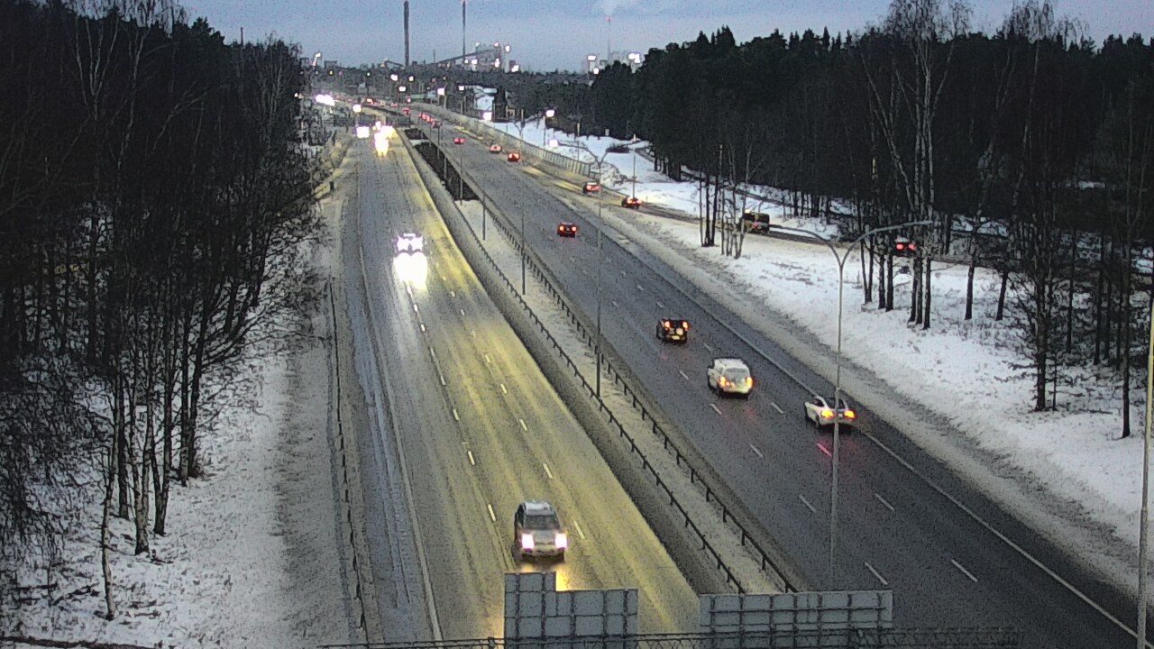 Weather Camera Image Road 4 Oulu, Kontinkangas, Oulu, Pohjois-Pohjanmaa