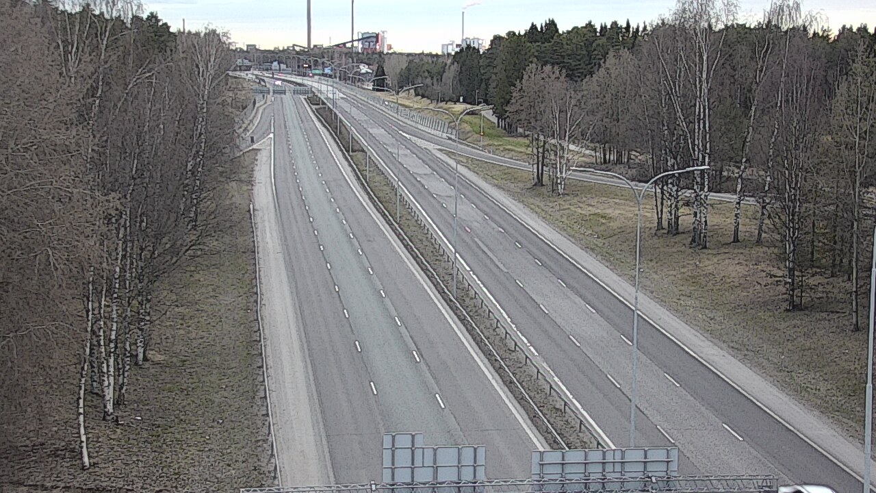 Weather Camera Image Väg 4 Uleåborg, Kontinkangas, Oulu, Pohjois-Pohjanmaa