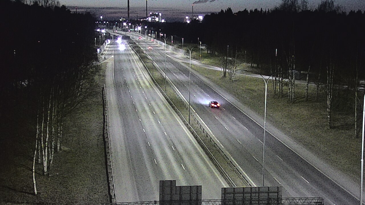 Weather Camera Image Road 4 Oulu, Kontinkangas, Oulu, Pohjois-Pohjanmaa