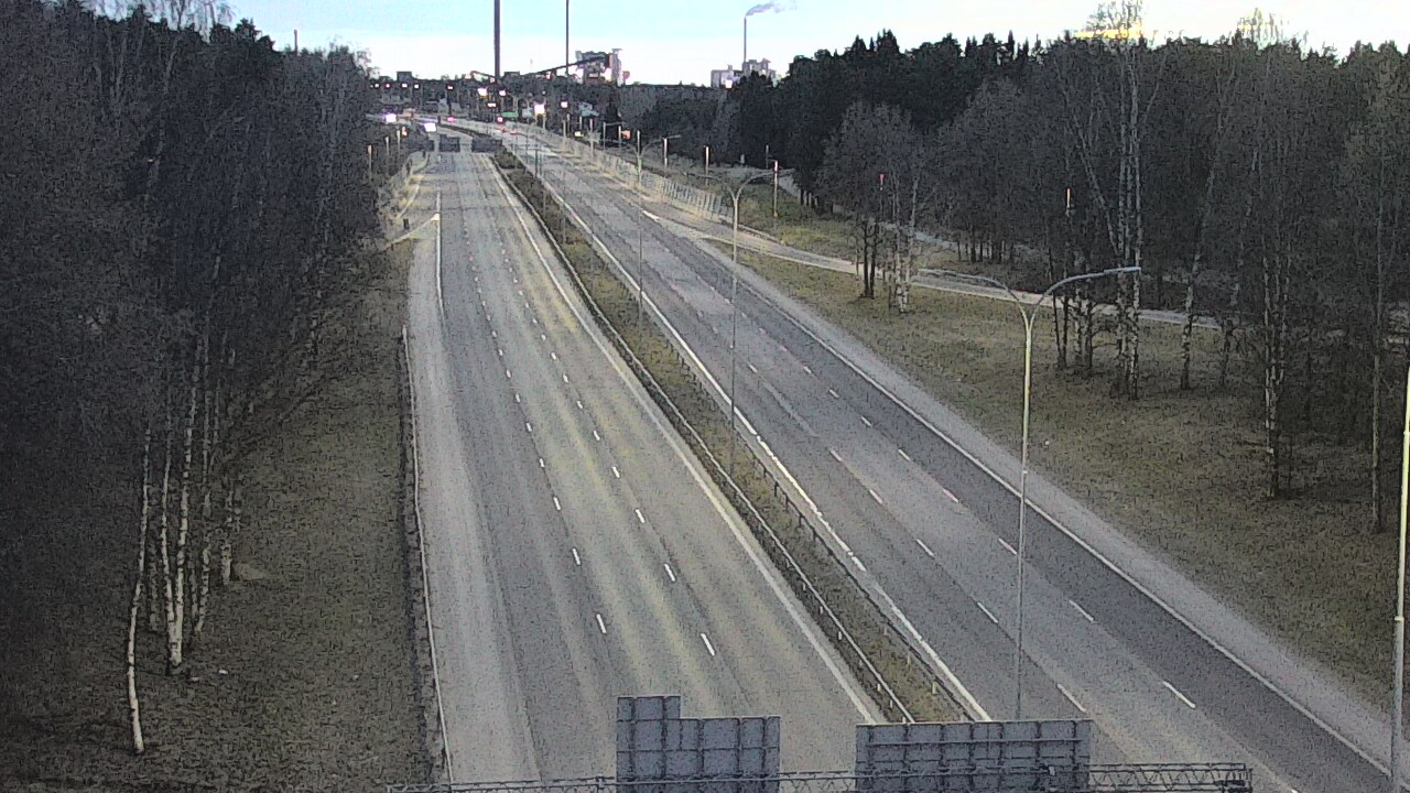 Weather Camera Image Väg 4 Uleåborg, Kontinkangas, Oulu, Pohjois-Pohjanmaa