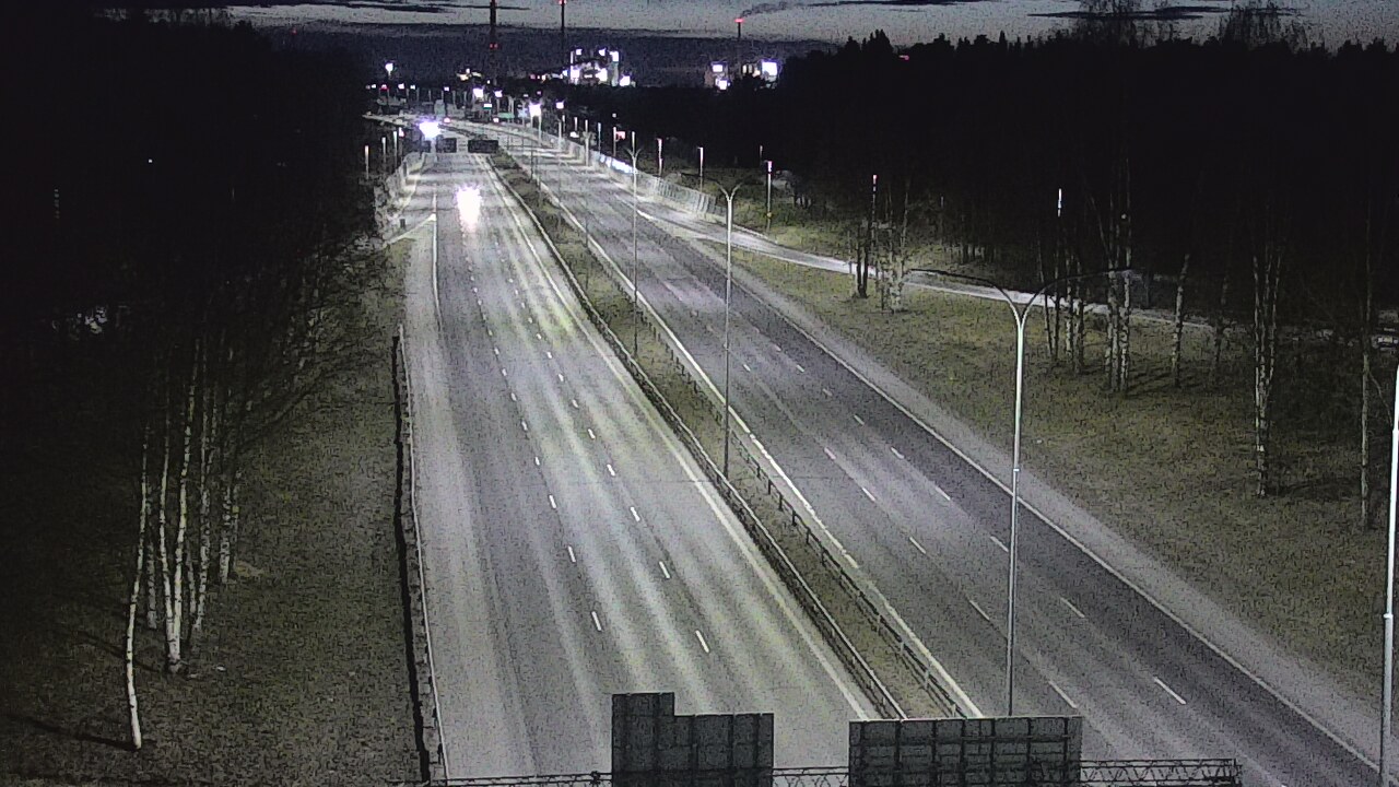 Weather Camera Image Road 4 Oulu, Kontinkangas, Oulu, Pohjois-Pohjanmaa