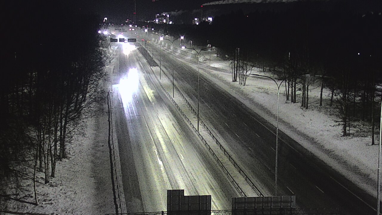 Weather Camera Image Road 4 Oulu, Kontinkangas, Oulu, Pohjois-Pohjanmaa