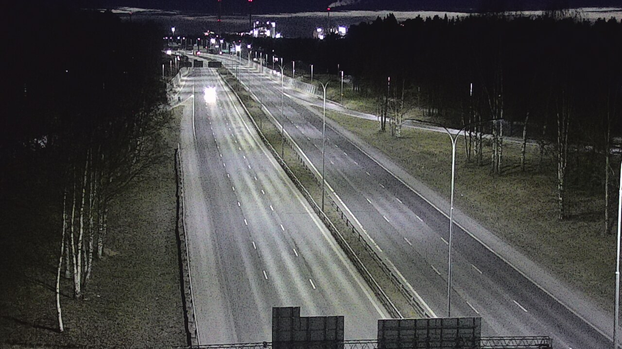 Weather Camera Image Road 4 Oulu, Kontinkangas, Oulu, Pohjois-Pohjanmaa