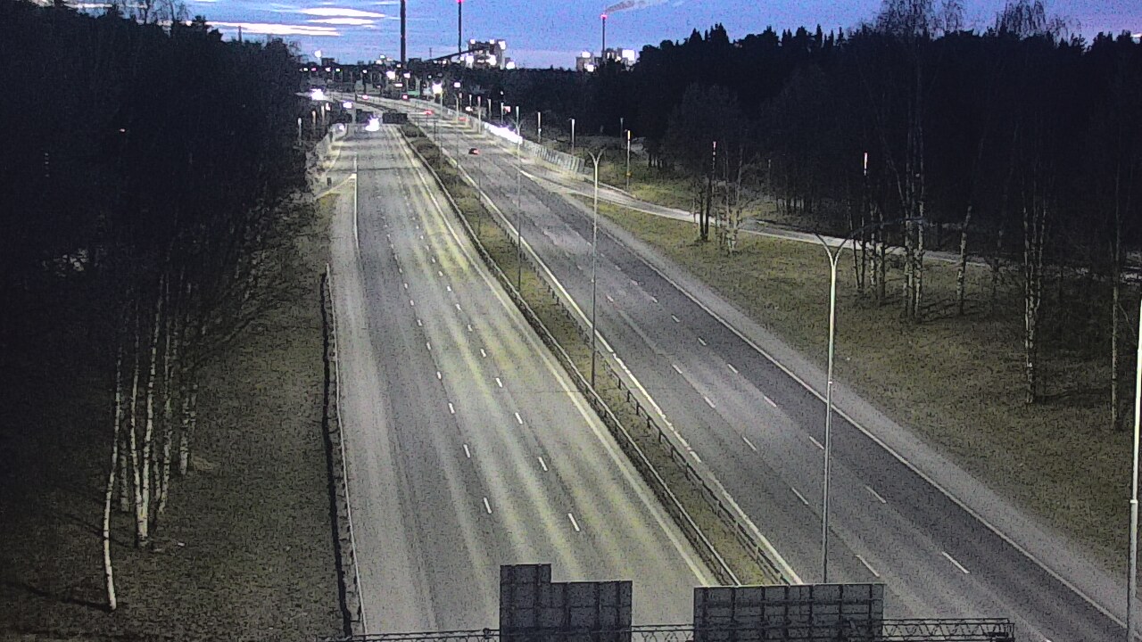 Weather Camera Image Road 4 Oulu, Kontinkangas, Oulu, Pohjois-Pohjanmaa