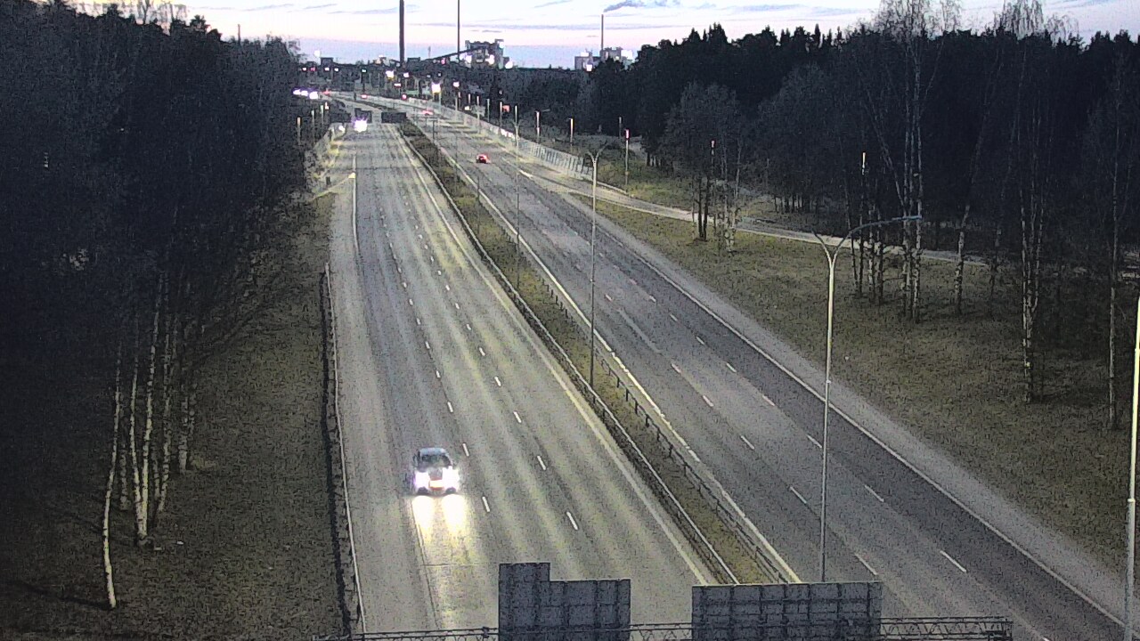Weather Camera Image Road 4 Oulu, Kontinkangas, Oulu, Pohjois-Pohjanmaa