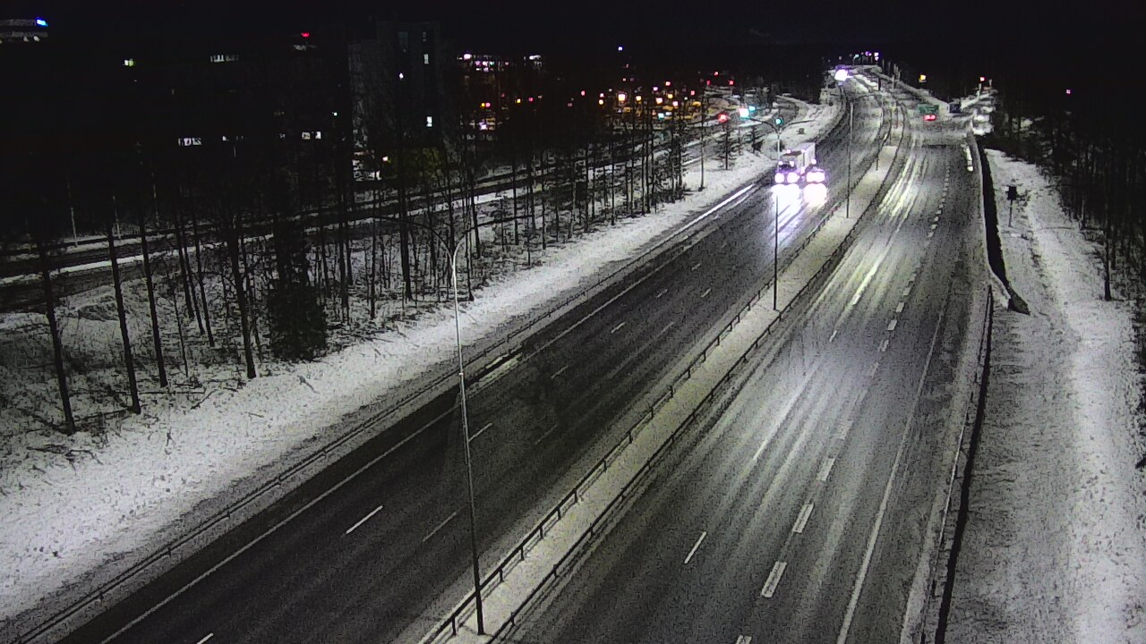 Weather Camera Image Road 4 Oulu, Kontinkangas, Oulu, Pohjois-Pohjanmaa