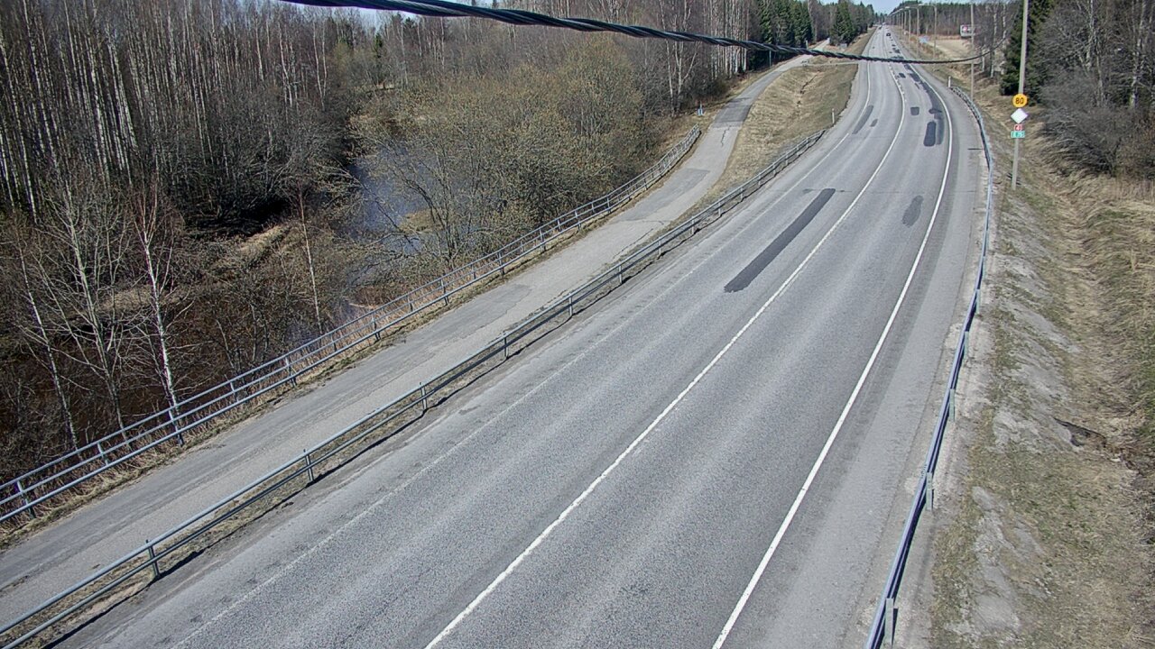 Weather Camera Image Road 4 Liminka, Alatemmes, Liminka, Pohjois-Pohjanmaa