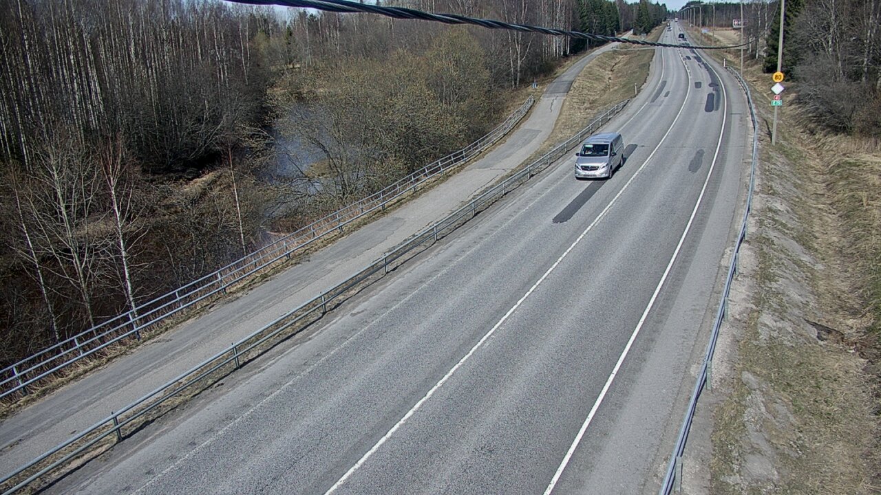 Weather Camera Image Road 4 Liminka, Alatemmes, Liminka, Pohjois-Pohjanmaa