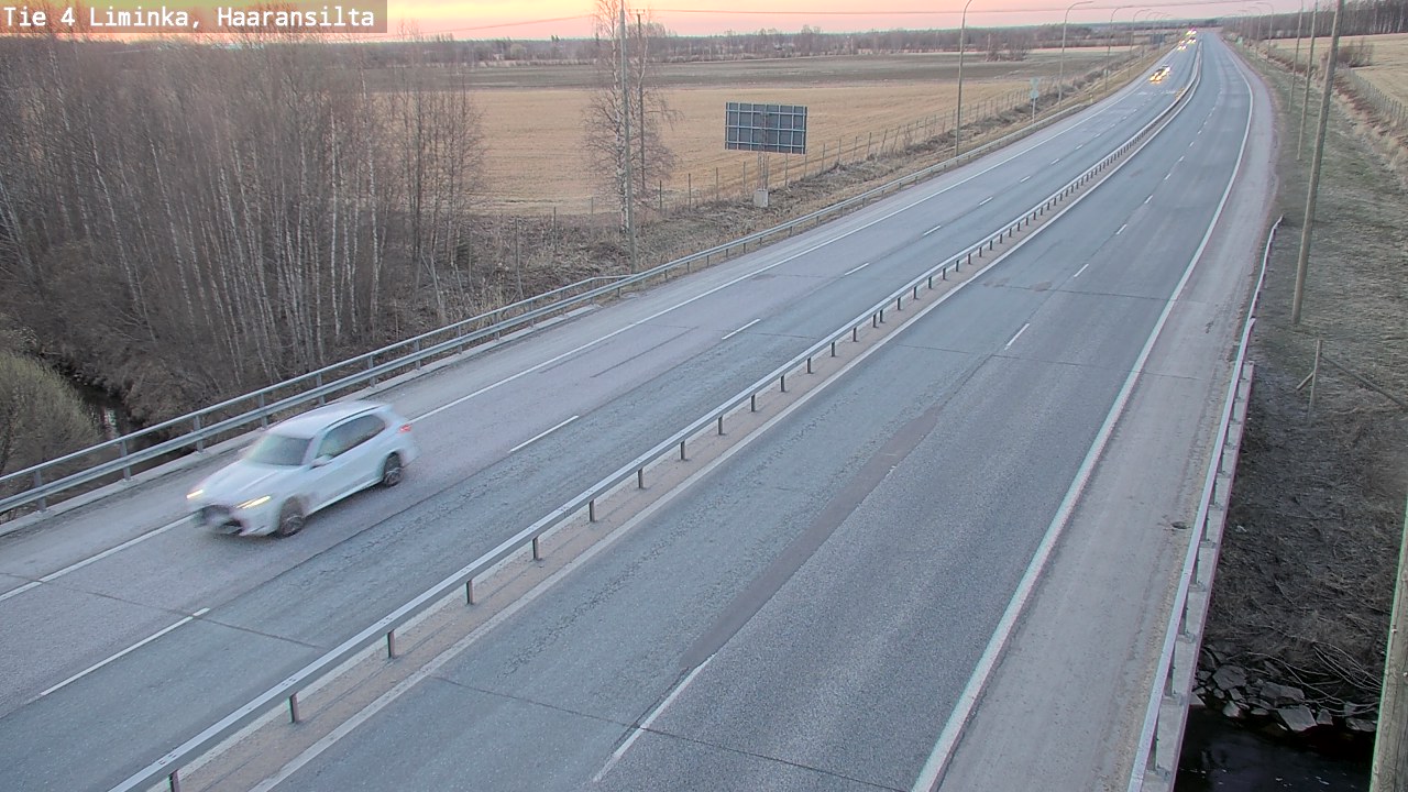 Weather Camera Image Road 4 Liminka, Haaransilta, Liminka, Pohjois-Pohjanmaa