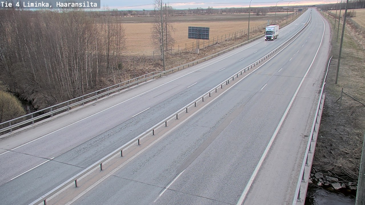 Weather Camera Image Road 4 Liminka, Haaransilta, Liminka, Pohjois-Pohjanmaa