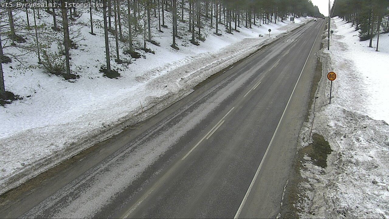Weather Camera Image Väg 5 Hyrynsalmi, Istonpitkä, Hyrynsalmi, Kainuu
