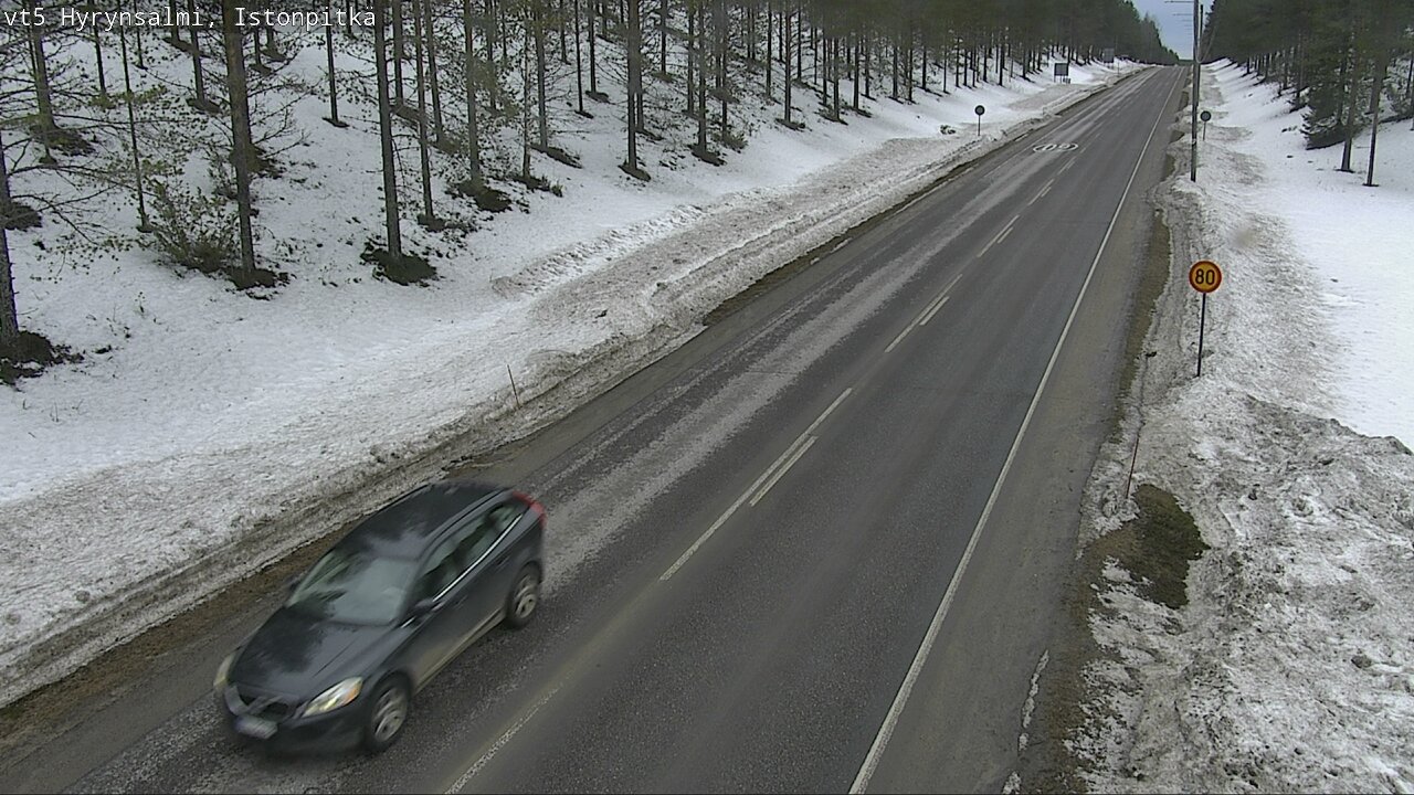 Weather Camera Image Väg 5 Hyrynsalmi, Istonpitkä, Hyrynsalmi, Kainuu
