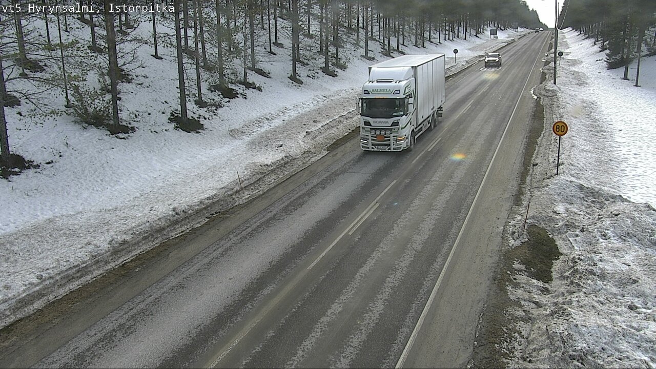 Weather Camera Image Väg 5 Hyrynsalmi, Istonpitkä, Hyrynsalmi, Kainuu