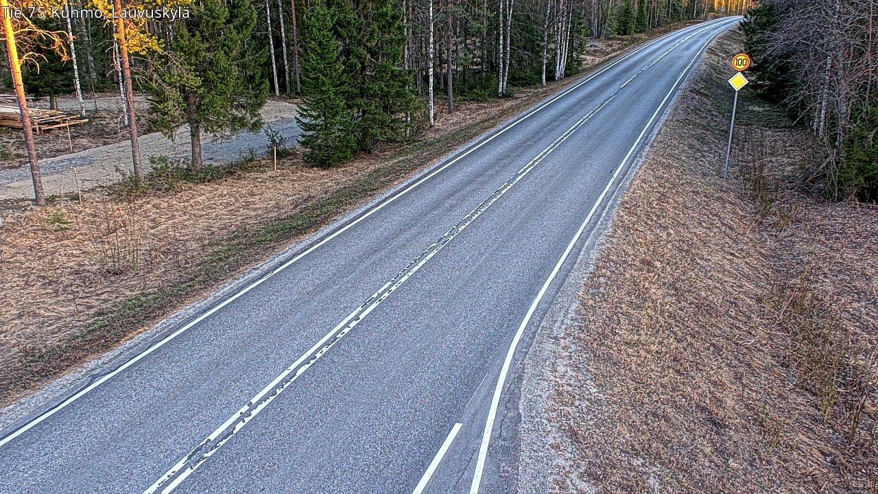 Weather Camera Image Väg 75 Kuhmo, Lauvuskylä, Kuhmo, Kainuu