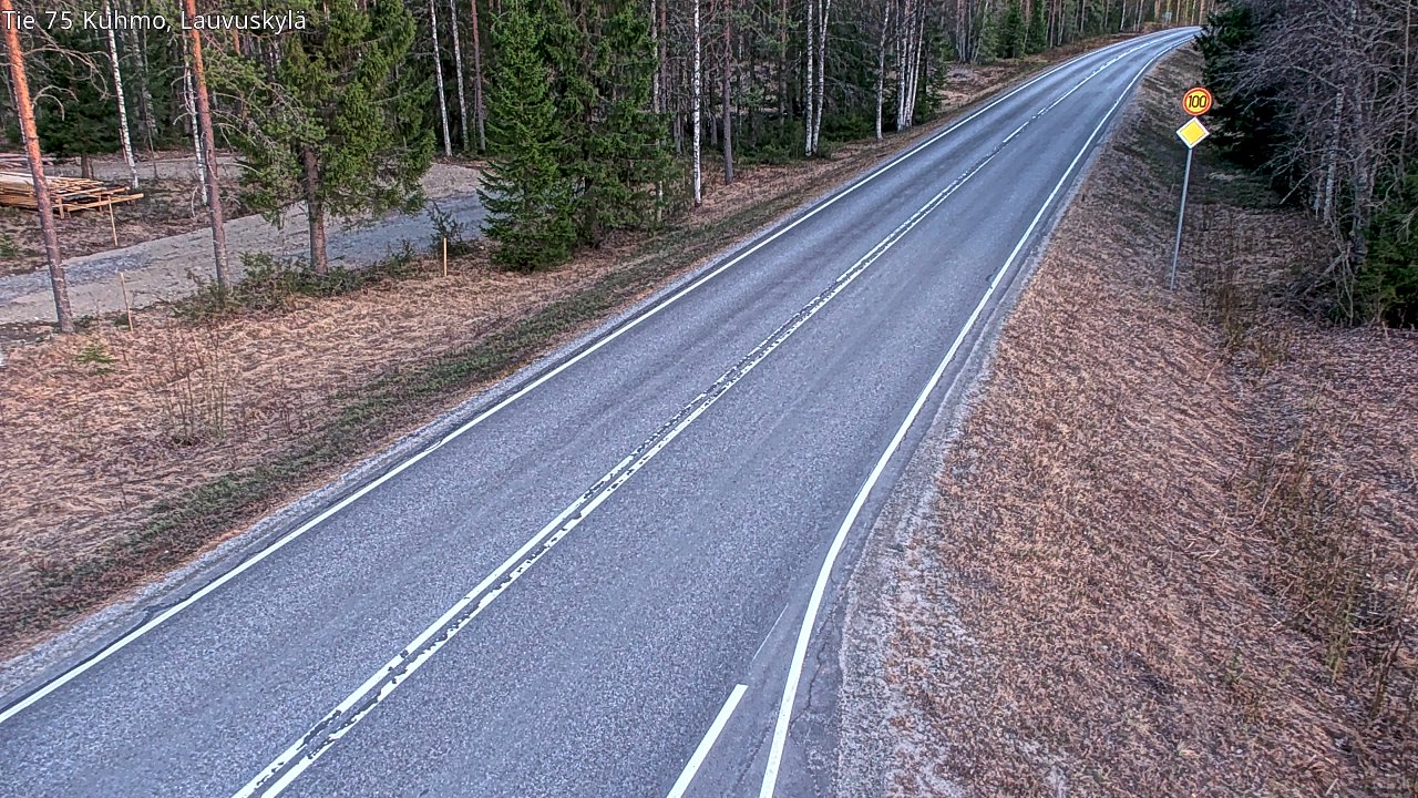 Weather Camera Image Väg 75 Kuhmo, Lauvuskylä, Kuhmo, Kainuu