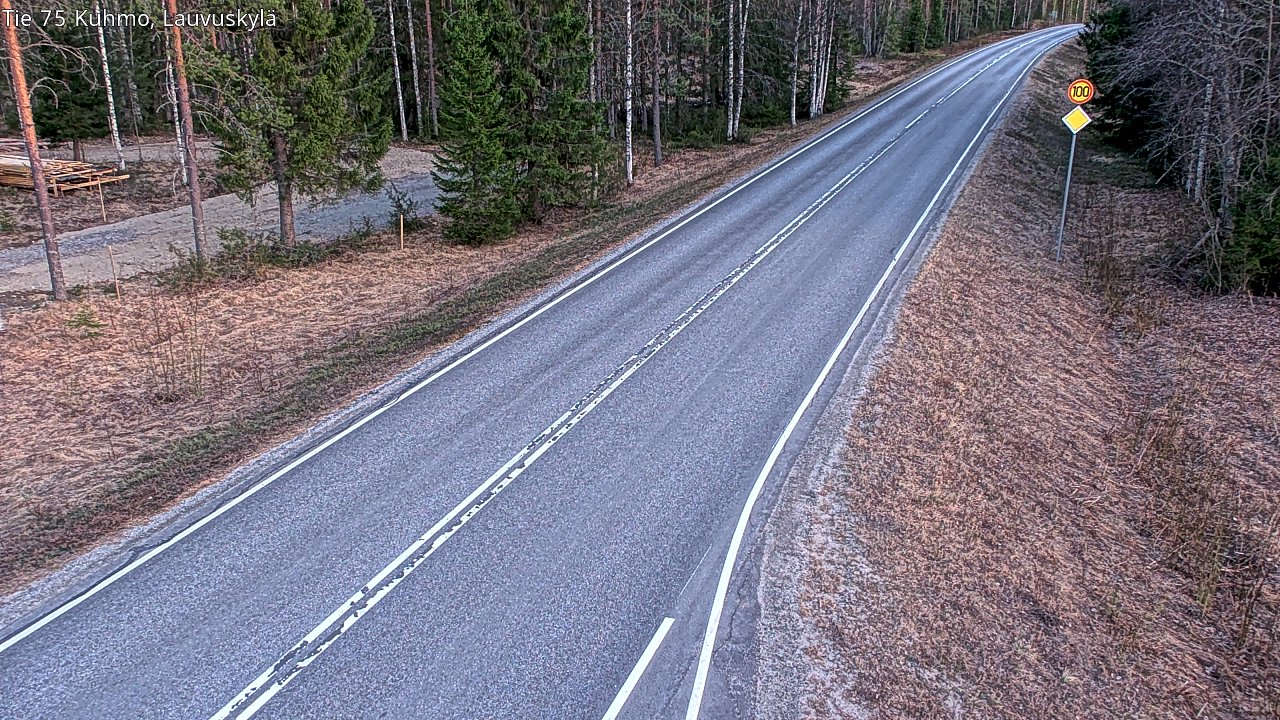 Weather Camera Image Väg 75 Kuhmo, Lauvuskylä, Kuhmo, Kainuu